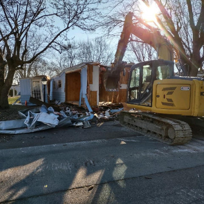 Mobile home demolition project from Hill Demolition’s original project gallery